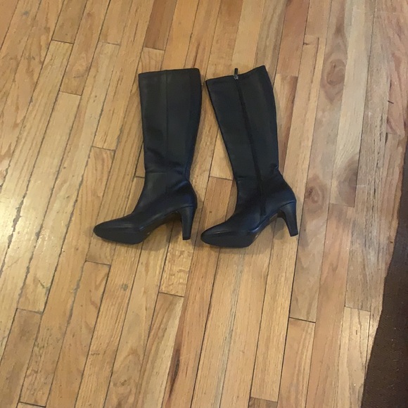 Aquatalia black boots - Picture 2 of 7